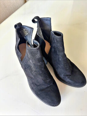 Target Black Pointed-Toe Block Heel Booties